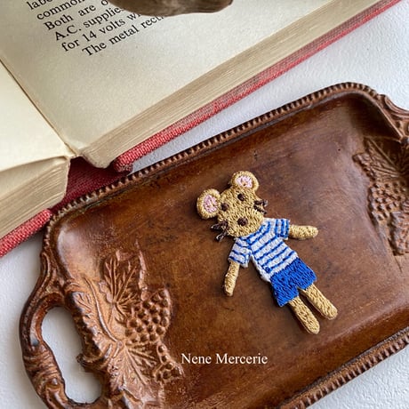 ネズミの男の子ポアロくん/1枚/刺繍アイロンワッペン