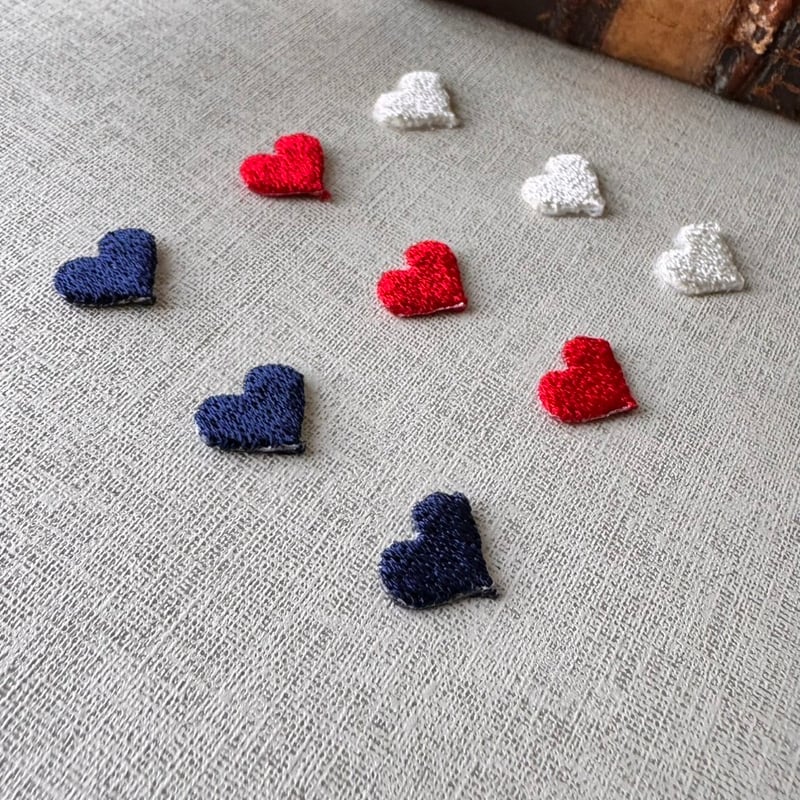 LOVE「ハート」（ネイビー） 3枚セット/刺繍アイロンワッペン