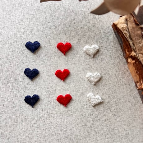 LOVE「ハート」（ネイビー） 3枚セット/刺繍アイロンワッペン