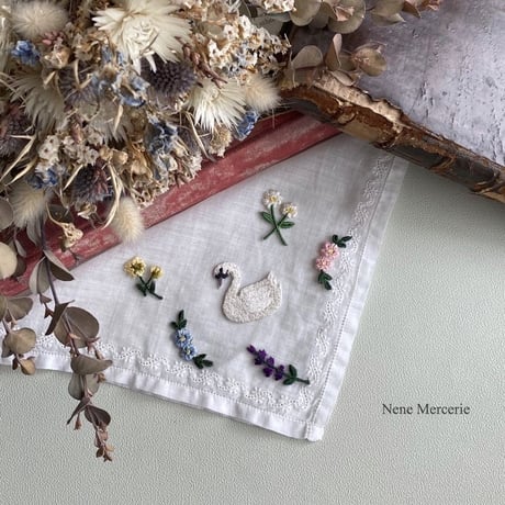 ホワイトスワン/刺繍アイロンワッペン