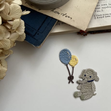 ゾウのユーゴ（Hugo）くん/刺繍アイロンワッペン