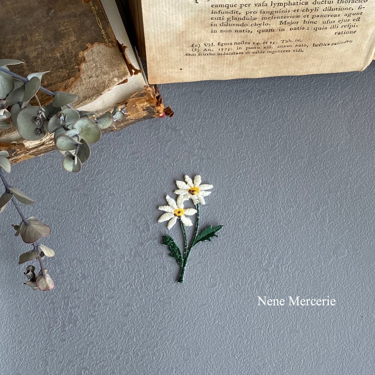 デイジー 刺繍アイロンワッペン | ネネメルスリー