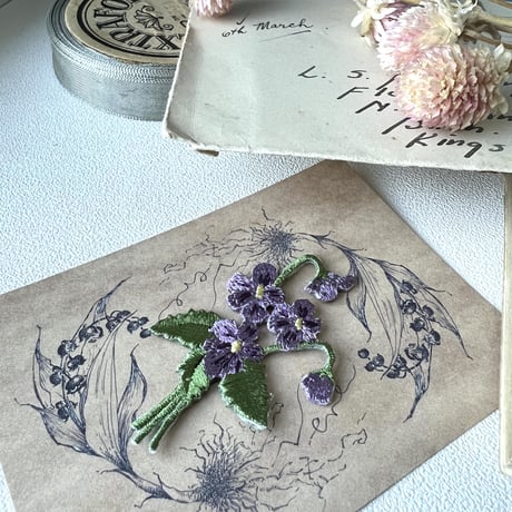 スミレ/刺繍アイロンワッペン