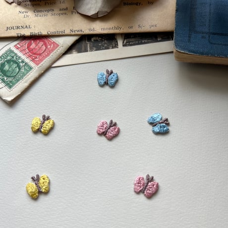 ちょうちょ【イエロー】2個セット /アイロンワッペン/刺繍