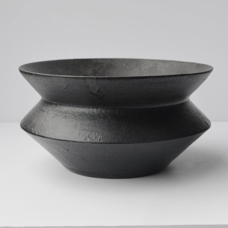 ceramic pot  SHARP EDGE  Matt Black type