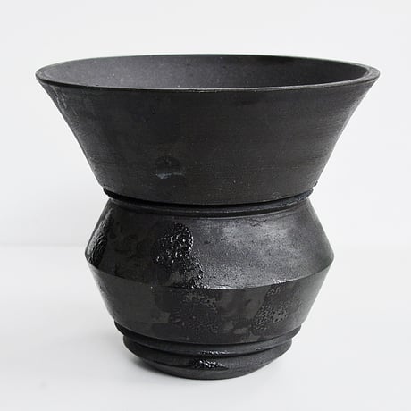 ＜ceramic pot ＞ GRAFFITI  Matt Black type_GA09