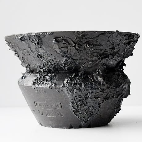 ＜ceramic pot ＞ SHARK  Matt Black type_TD07