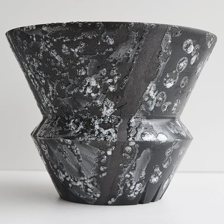 ＜ceramic pot ＞√ROOT MattBlack+W type_UK04