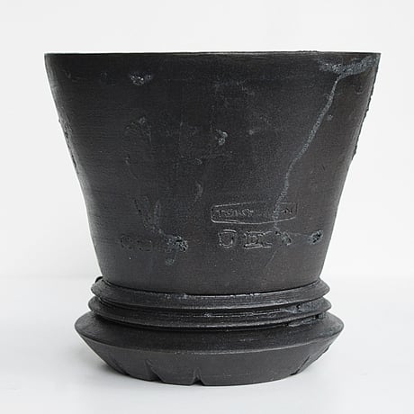 ＜ceramic pot ＞ GRAFFITI  Matt Black type_GA02