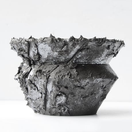 ＜ceramic pot ＞√ROOT   Metallic type +drip+Secret logo_C