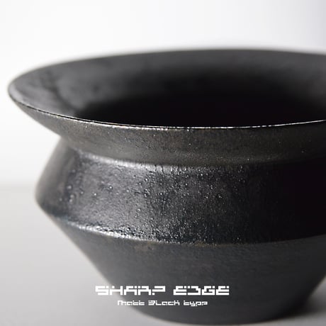 ceramic pot  SHARP EDGE  Matt Black type