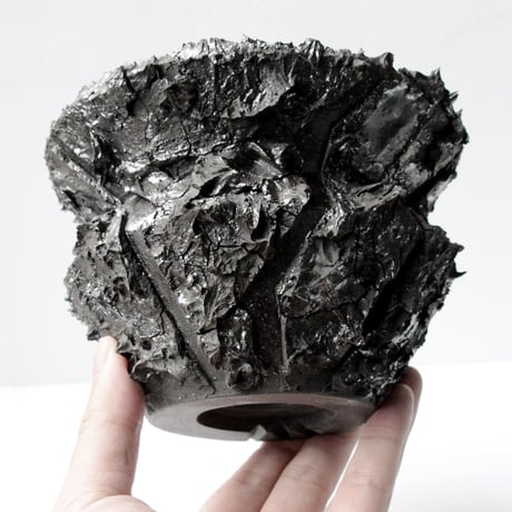 ＜ceramic pot ＞√ROOT   Metallic type +drip+Secret logo_C