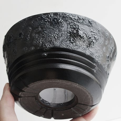 ＜ceramic pot ＞ GRAFFITI  Matt Black type_UK05