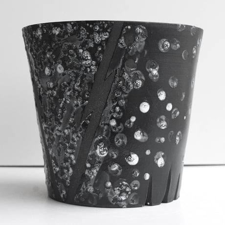 ＜ceramic pot ＞√ROOT MattBlack+W type_UK01