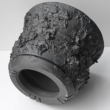 ＜ceramic pot ＞ GRAFFITI  Matt Black type_UC06