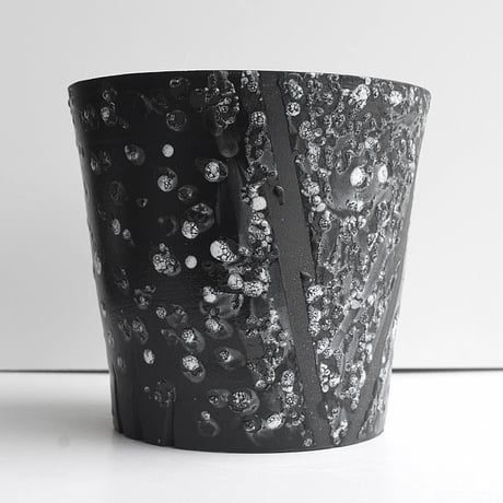 ＜ceramic pot ＞√ROOT MattBlack+W type_UK01