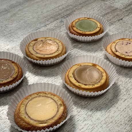 クリーム in バウム　MIX６種入　チョコレート・チーズ・抹茶・ブルーベリー・ストロベリー・コーヒー