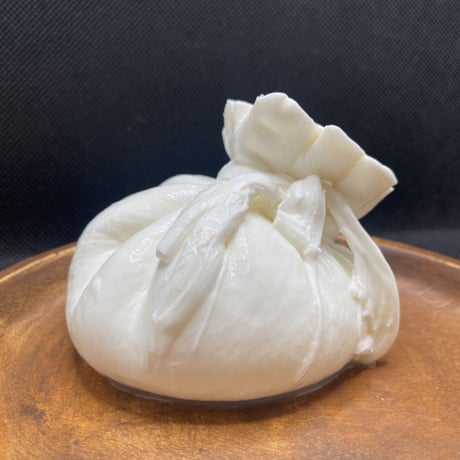 【幻のチーズ】ブッラータチーズ　[Very rare cheese] Burrata cheese
