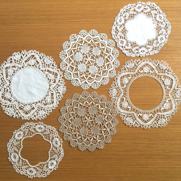 アンティークカメオ イタリア 洗濯物を運ぶ女性 人物風景画 ボビン編刺繍レース付 5a526ea9faab3034126e721b2a690b