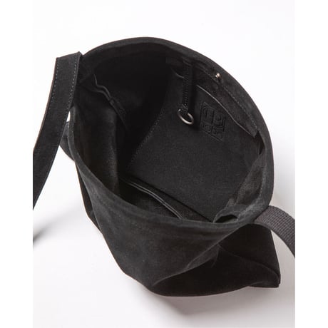 hobo ホーボー"STROLL SHOULDER POUCH COW SUEDE"