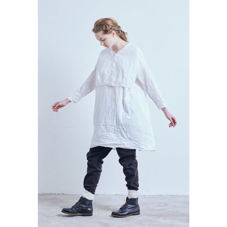 (g) グラム "FRONT GILET ONE PIECE"フロントジレワンピース