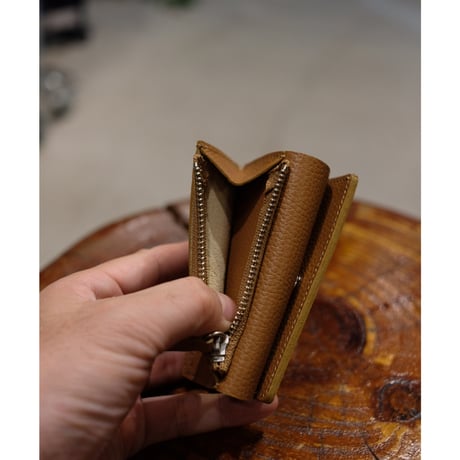 hobo ホーボー"COMPACT WALLET SHRINK COW LEATHER" 財布