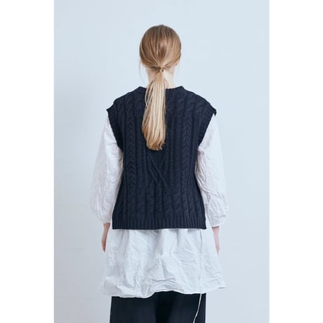 (g) グラム "LAM WOOL CABLE KNITTING VEST" ラムウールケーブル編みベスト