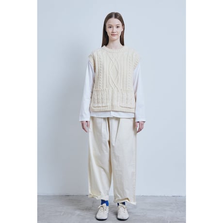 (g) グラム "LAM WOOL CABLE KNITTING VEST" ラムウールケーブル編みベスト