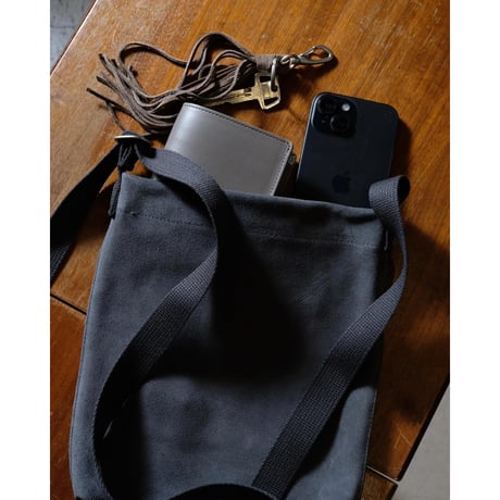 hobo ホーボー "SHOULDER BAG M COW SUEDE"