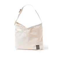 hobo ホーボー "AZUMA BAG CANVAS M"アズマバック