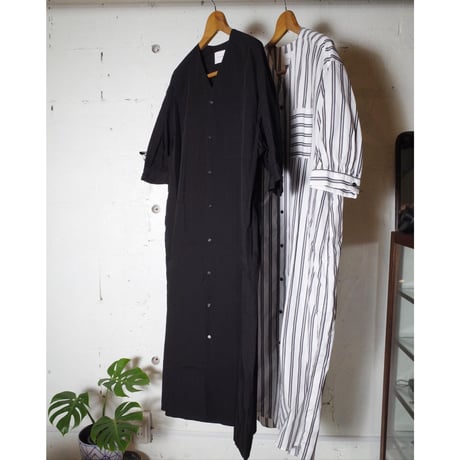 MANON マノン "V-NECK PUFF SLEEVE ONE PIECE"Vネック パフスリーブワンピース