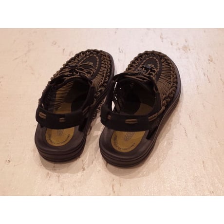 KEEN / UNEEK(MEN)