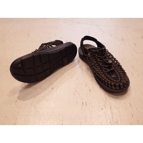 KEEN / UNEEK(MEN)
