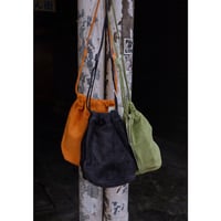 hobo ホーボー"DRAWSTRING POUCH PIG SUEDE"