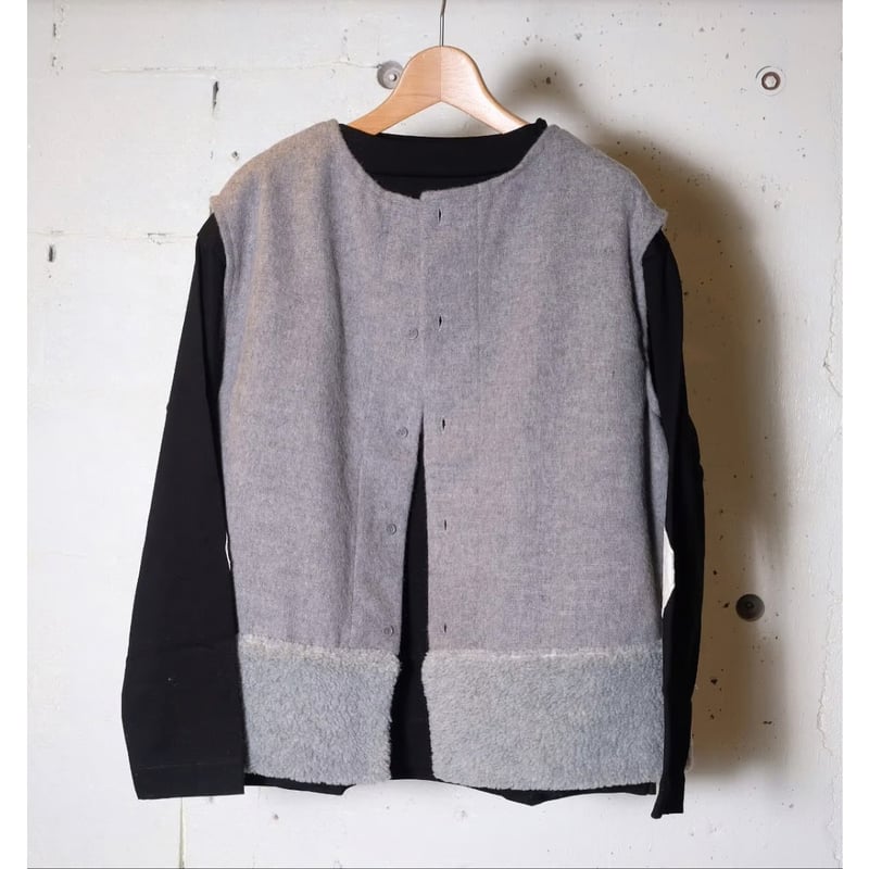 g グラムシャギー ニードル ウール ベスト グレー　キナリノモール g グラムシャギー ニードル ウール ベスト グレー キナリノモール