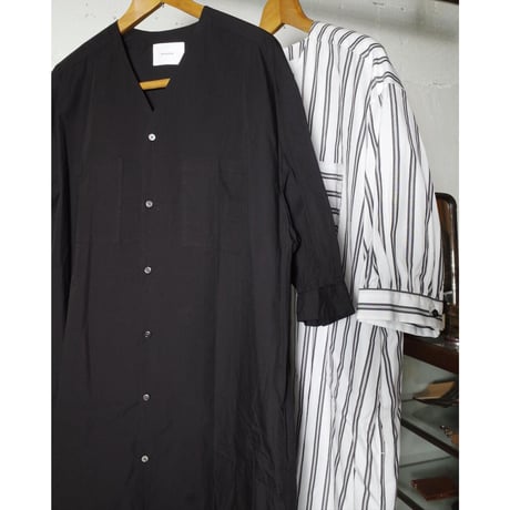 MANON マノン "V-NECK PUFF SLEEVE ONE PIECE"Vネック パフスリーブワンピース