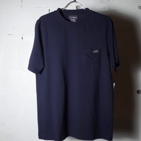 L.L.Bean エルエルビーン"Carefree Unshrinkable Tee, Short-Sleeve with Pocket Katahdin Logo"