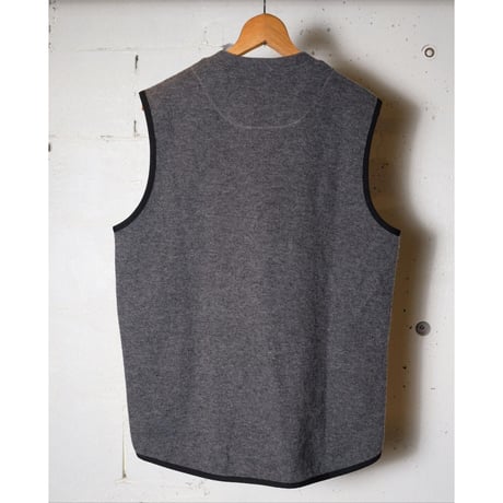 CURLY カーリー "KNIT-SAWN VEST" ベスト