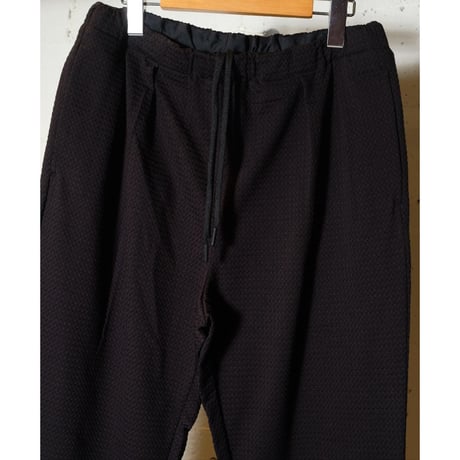 CURLY カーリー "2TUCK TAPERED EZ PANTS -seersucker check-"