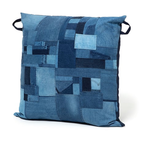 hobo ホーボー "CUSHION L UPCYCLED DENIM" クッション
