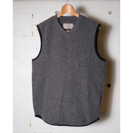 CURLY カーリー "KNIT-SAWN VEST" ベスト