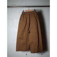 TRAVAIL MANUEL トラバイユマニュアル "コンパクト チノ シャムパンツ"