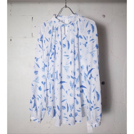 MANON マノン "ORIGINAL FLOWER PRINT GATHER BLOUSE＂ギャザーブラウス