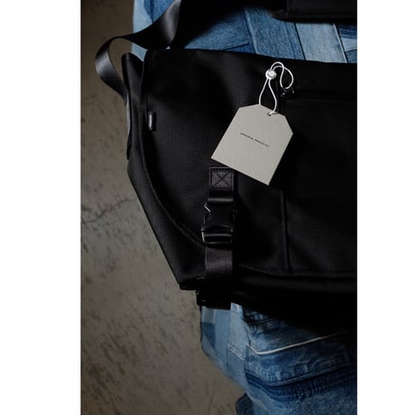 UNIVERSAL PRODUCTS ユニバーサルプロダクツ "New Messenger Bag"
