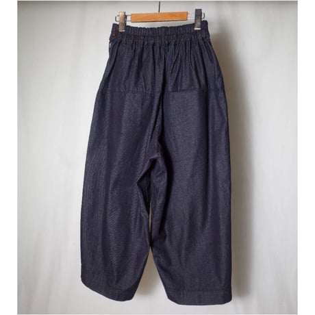 HARVESTY ハーベスティ "DENIM WIDE EGG CROPPED PANTS"デニム ワイドエッグクロップドパンツ