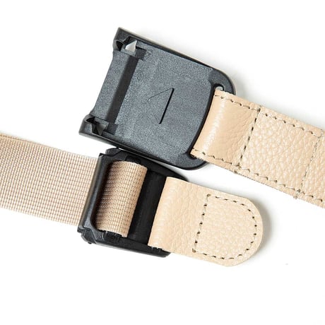 hobo ホーボー "FIDLOCK BUCKLE BELT SHRINK LEATHER"ベルト