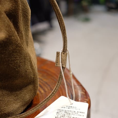hobo ホーボー"DRAWSTRING POUCH PIG SUEDE"