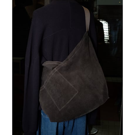 hobo ホーボー"AZUMA SHOULDER BAG M PIG SUEDE"