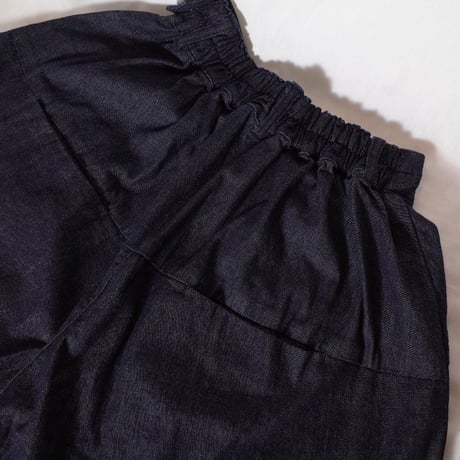HARVESTY ハーベスティー"DENIM WIDE EGG PANTS"デニム ワイドエッグパンツ