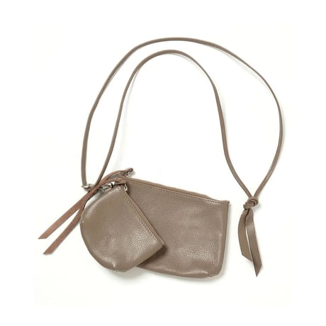 hobo ホーボー"PAIR CASE SHRINK LEATHER WITH STRAP"